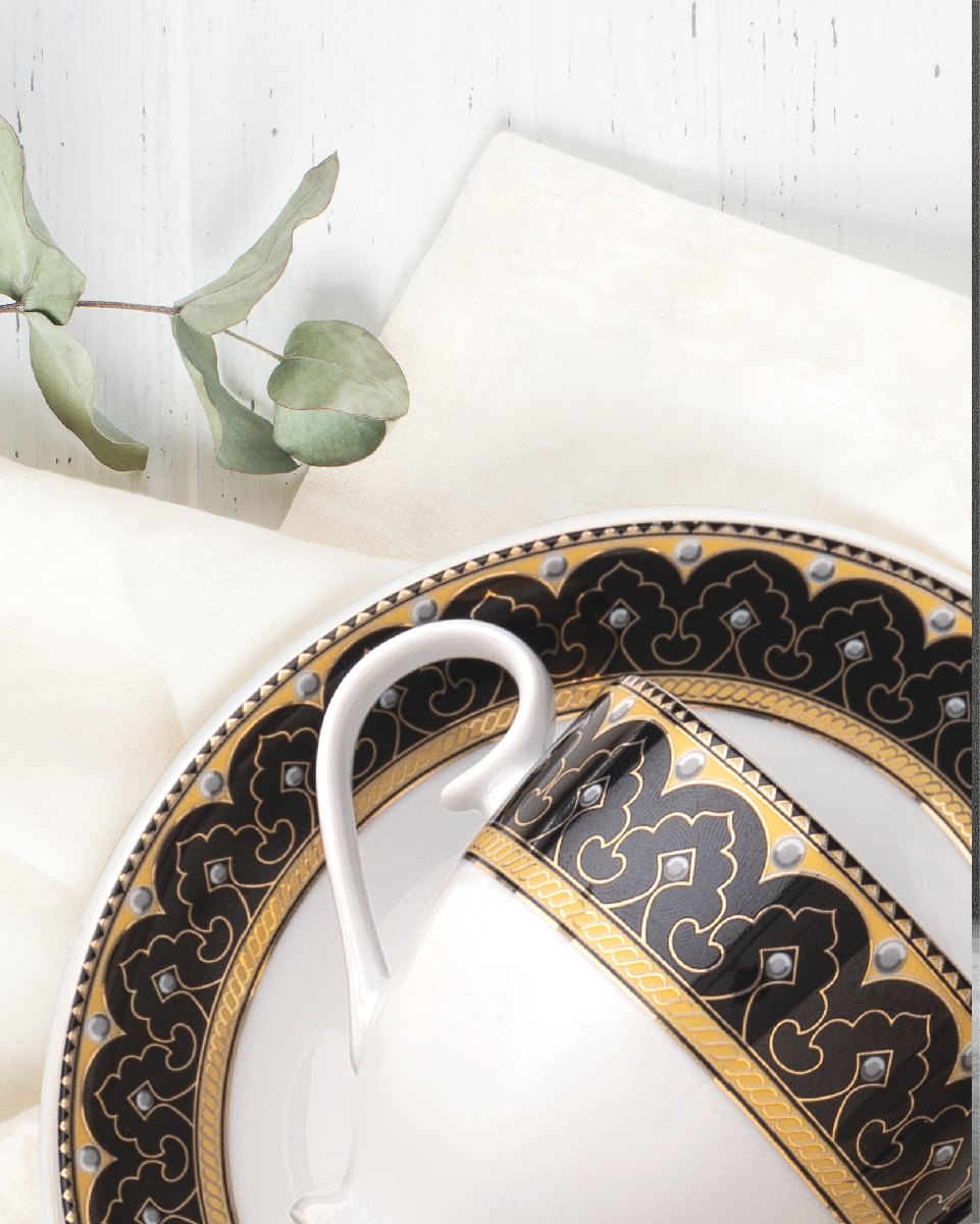 Hand-decorated Akij Tableware plate and cup